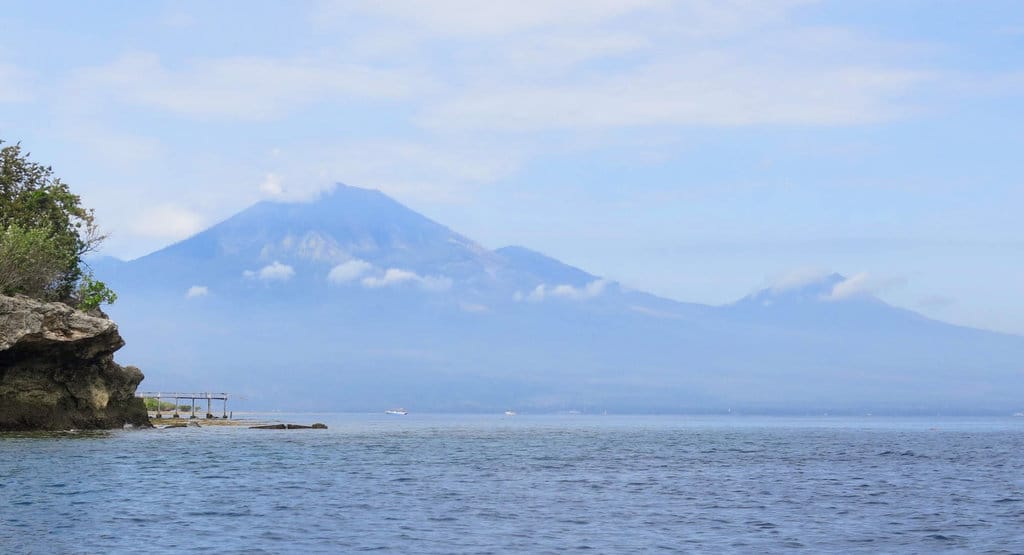 Gunung Argopuro dari Pulau Menjangan Pegunungan Argopuro Bondowoso