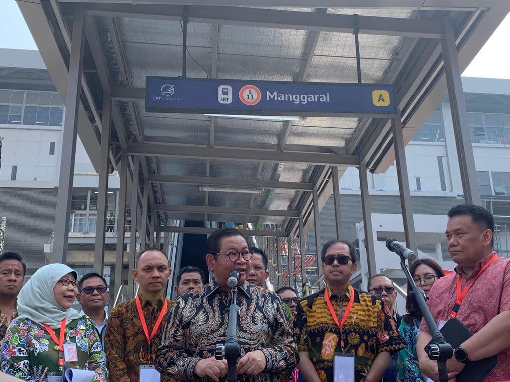 Gubernur DKI Jakarta Pramono Anung Saat meninjau kesiapan peresmian LRT Jakarta dan uji coba jalur Velodrome–Manggarai, Kamis (13/8/2026). tirto.id/Huda LRT Jakarta Velodrome–Manggarai