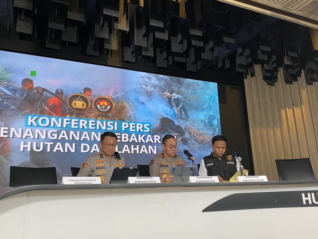 Badan Reserse Kriminal (Bareskrim) Polri menetapkan 72 orang sebagai tersangka dalam kasus kebakaran hutan dan lahan (karhutla). tirto.id/Rahma Dwi Safitri Tersangka Kasus Karhutla