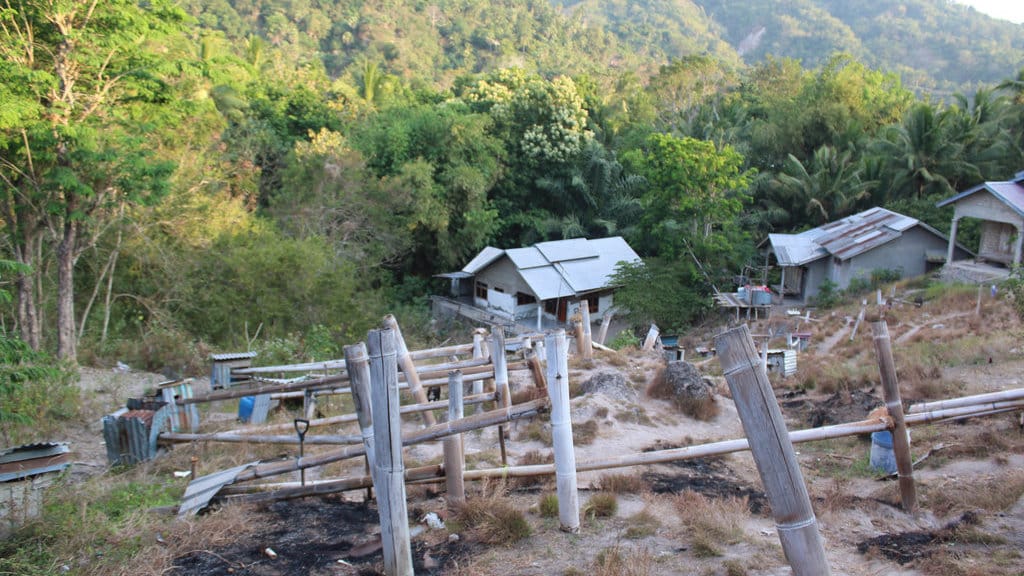 Tampak lokasi penyulingan air dari uap panas bumi di Desa Rokirole, Pulau Palue, Kabupaten Sikka, NTT, Kamis (17/9/2026). FOTO/Mario Sina. Penyulingan Uap Panas bumi Sikka