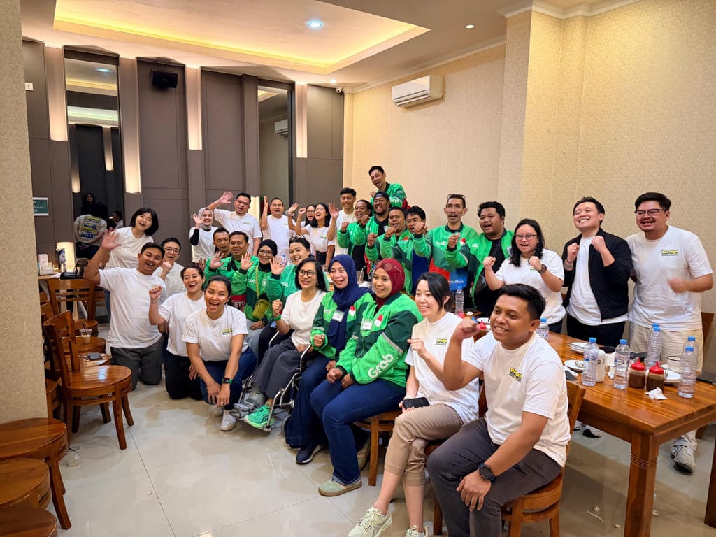 NGASO (Ngobrol Asik Seputar Ojol) di Makassar menghadirkan cerita para Mitra Pengemudi tentang ketangguhan, keluarga, dan upaya membangun kembali kehidupan. (FOTO/dok. Grab) Body Artikel 3 Grab Bonus 2