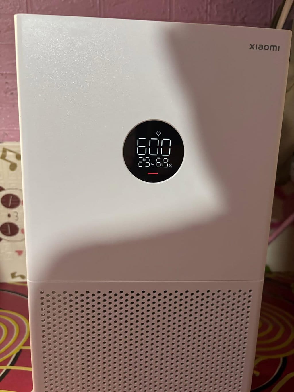 Air purifier milik Misda menunjukkan angka 600, Kamis (24/9/2026). FOTO/Misda Asap di Kalteng