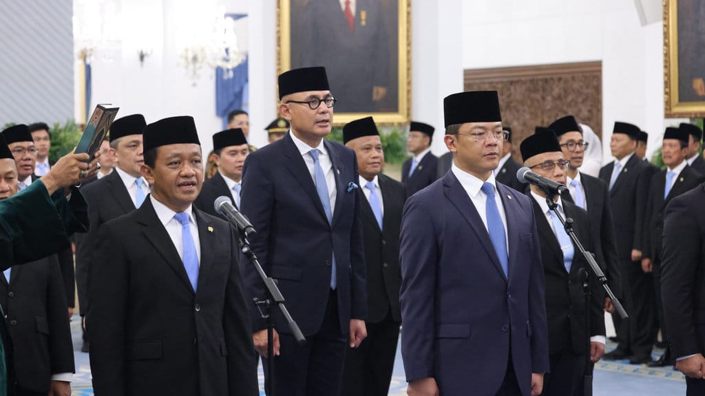 Pelantikan Menteri dan Wakil Menteri Kabinet Merah Putih, Kepala dan Wakil Kepala Kepolisian RI di Istana Negara, Jakarta, Kamis (1/10/2026). (Sumber: Tim Media Presiden) Pelantikan Menteri Kabinet Merah Putih dan Kapolri
