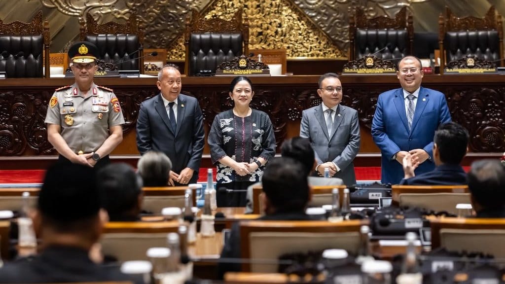 Pelantikan Komisaris Jenderal Polisi Suyudi Ario Seto di Komisi III DPR, Kompleks Parlemen, Senayan, Jakarta, Kamis (1/10/2026). Foto/Tim Media Puan Maharani Komjen Pol Suyudi Ario Seto