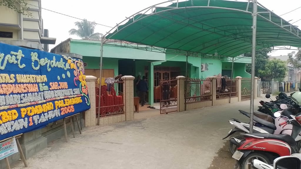 Rumah duka ojol meninggal dunia diduga akibat terpapar asap, Sabtu (3/10/2026). FOTO/Irwanto Ojol Meninggal AKibat Karhutla