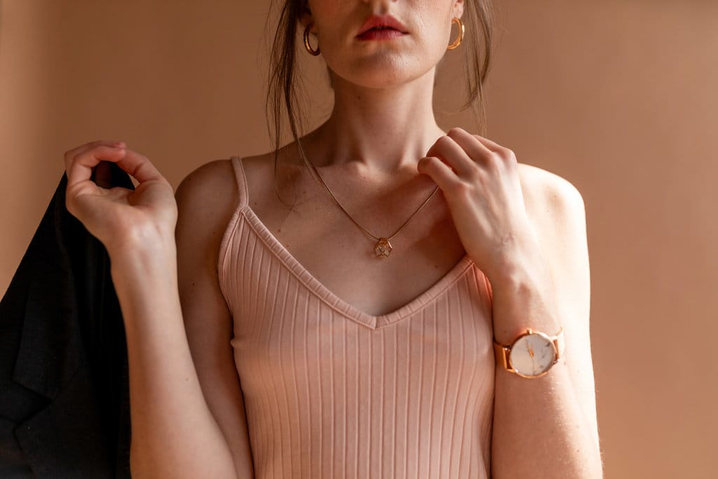 Jam Tangan Perempuan. foto/istockphoto Jam Tangan Perempuan.