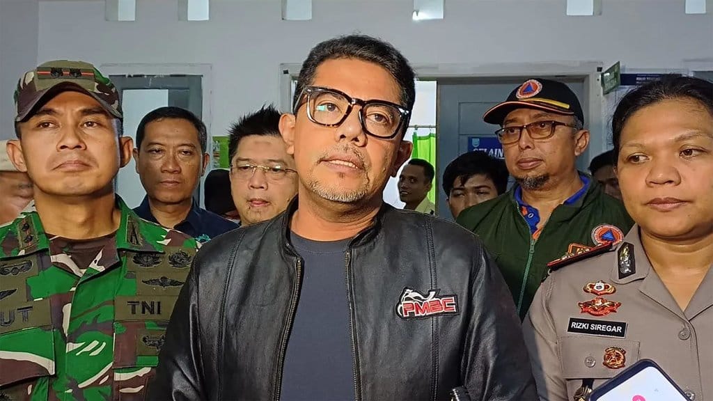 Bupati Probolinggo Mohammad Haris memberikan peringatan keras kepada masyarakat agar tidak membakar lahan untuk membuka atau membersihkan area pertanian usai insiden kebakaran hutan dan lahan (karhutla) Bromo yang menewaskan empat orang pada Kamis (15/10). foto/ANTARA Mohammad Haris