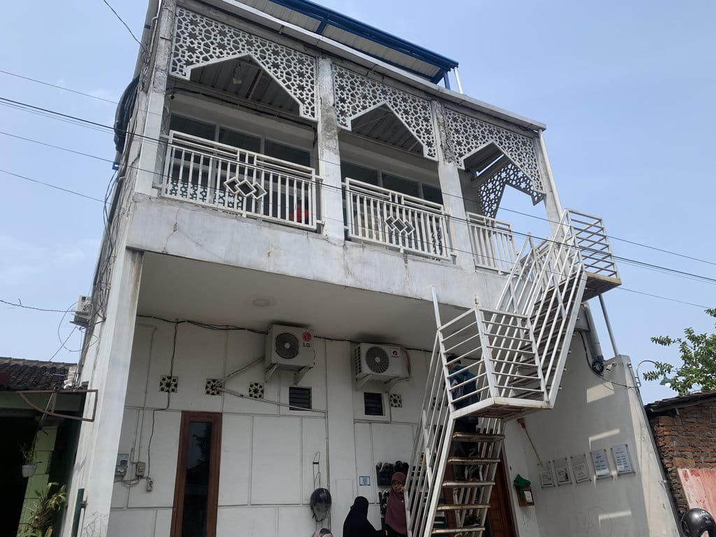 Pondok Pesantren Hamalatul Qur'an yang berlokasi di Kabupaten Sukoharjo, Jawa Tengah, digerebek oleh aparat kepolisian gabungan dari Polda Jawa Tengah dan Polres Sukoharjo pada Kamis (29/10/2026). foto/Khistiyan Ponpes Hamalatul Quran