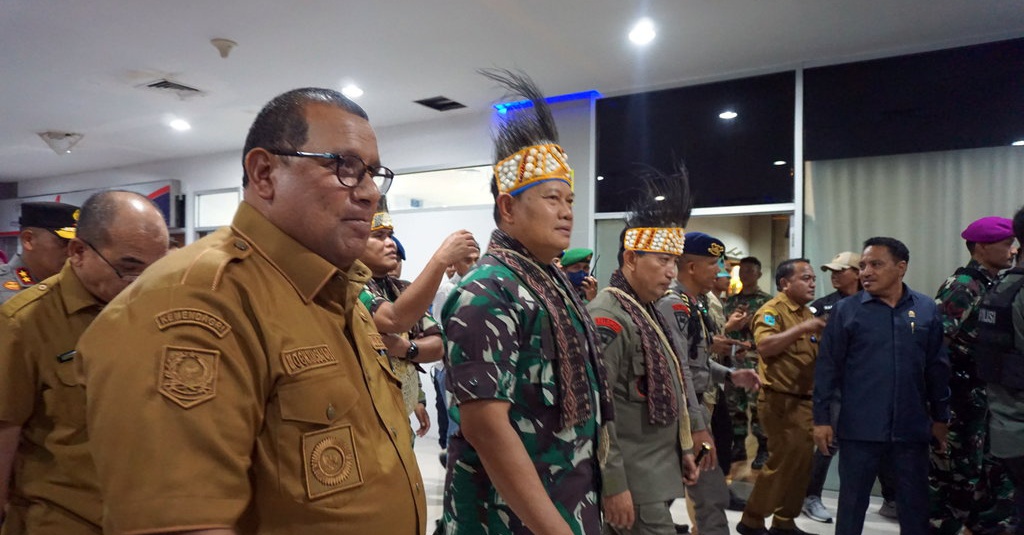 Panglima TNI Bantah Pilot Susi Air Disandera OPM