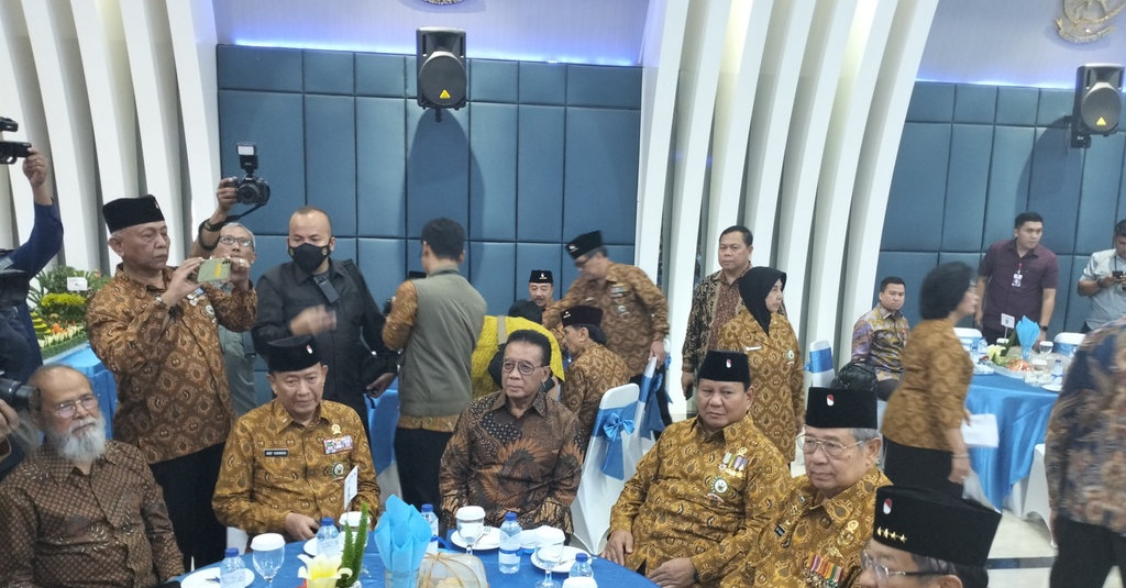 Sby Duduk Bareng Prabowo Subianto Di Acara Hut Ke Pepabri