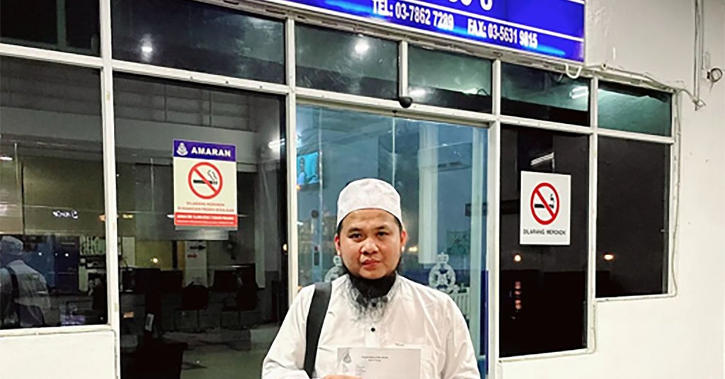 Siapa Ustaz Ebit Lew Yang Laporkan Seleb Tiktok Mondy Tatto