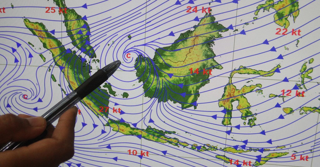 Bmkg Waspada Gelombang Tinggi Hingga Meter Pada Januari