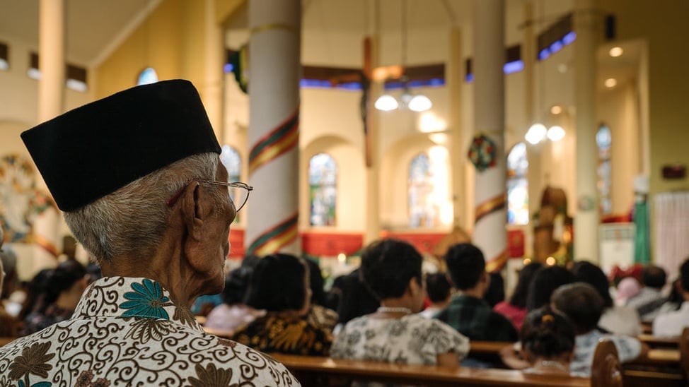 Akulturasi Budaya Betawi Misa Natal Gereja Paroki Santo Servatius