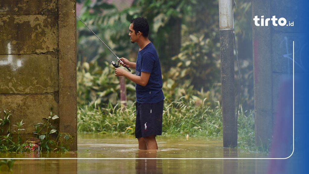 Banjir Di Kampung Arus