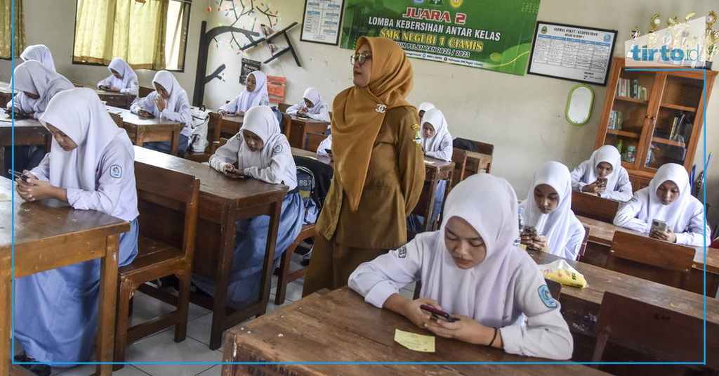 Contoh Soal Karya Ilmiah Kelas Semester Dan Kunci Jawaban