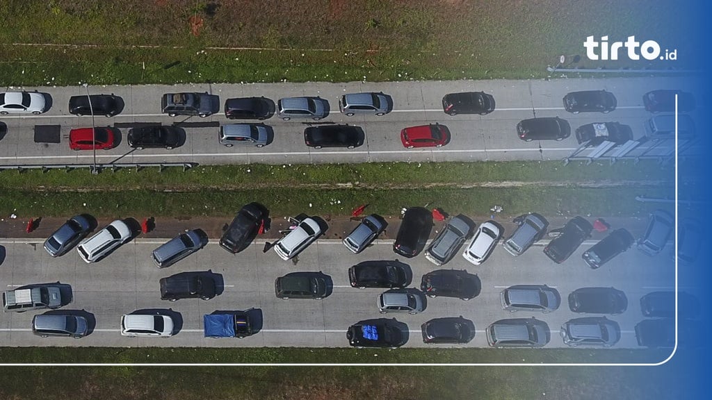 Pengguna Tol Cipali Keluhkan Kemacetan Di Sekitar Rest Area