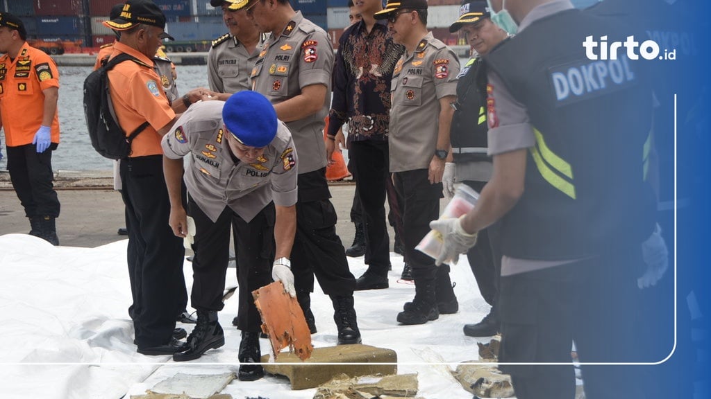 Hari Kedua Evakuasi Lion Air Jt Kantong Jenazah Ditemukan