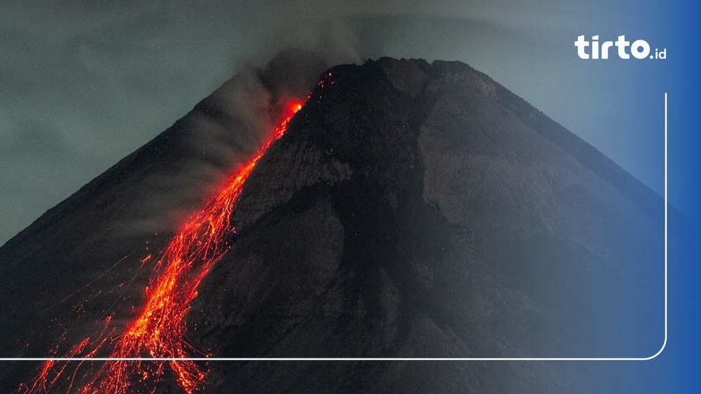 Gunung Merapi Luncurkan Kali Guguran Lava Pijar