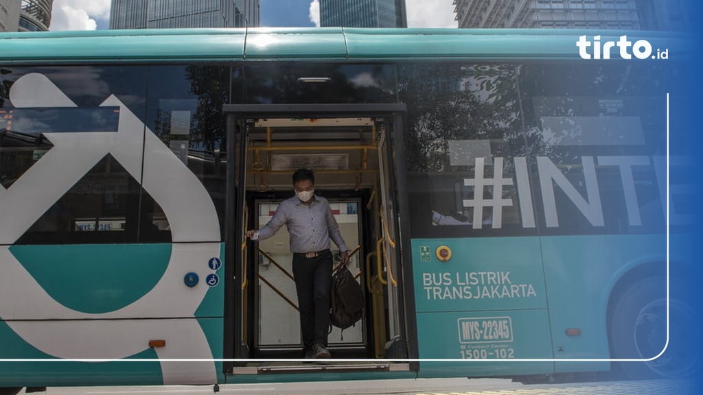 Transjakarta Beroperasi 24 Jam Permudah Pemudik Pulang Ke Rumah