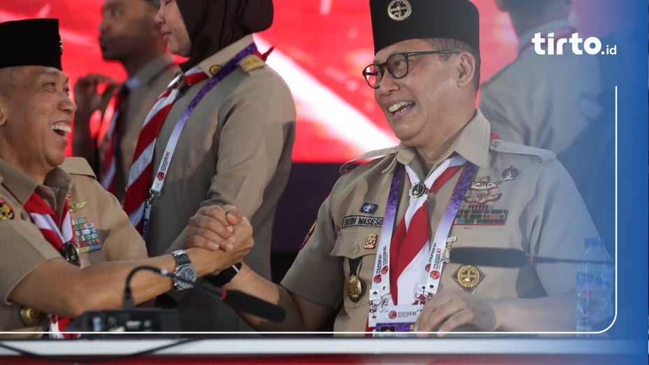 Jokowi Kukuhkan Buwas Dkk Sebagai Kwarnas Pramuka 2023 2028