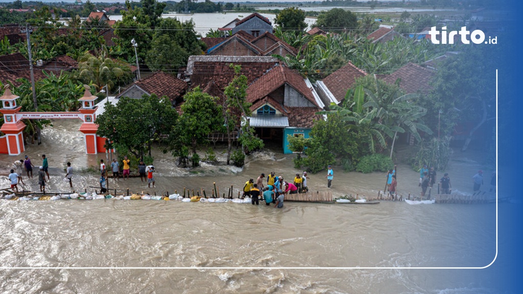 Banjir Demak Meluas 8 170 Warga Mengungsi