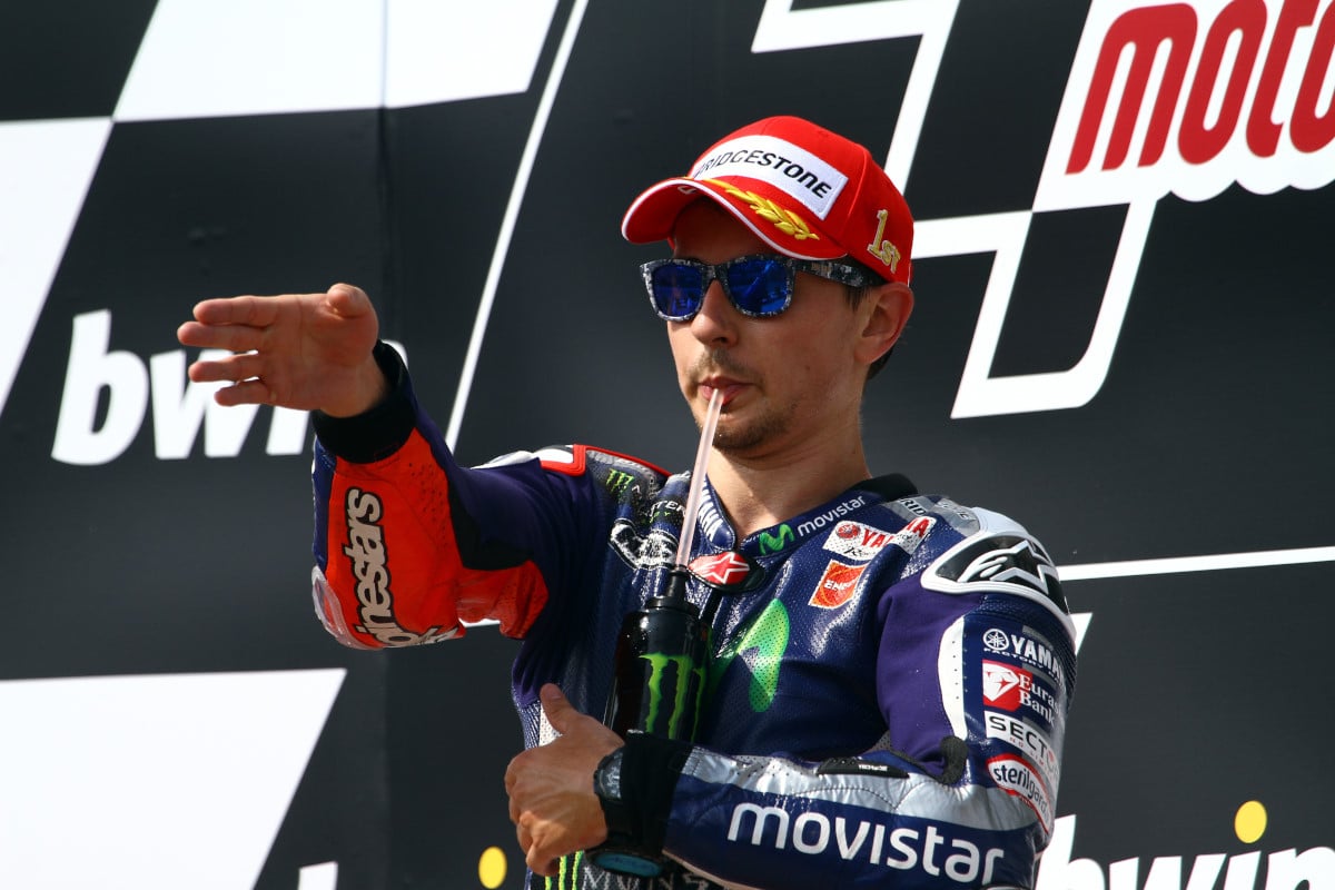 Lorenzo Pergi Tinggalkan Beban TirtoID