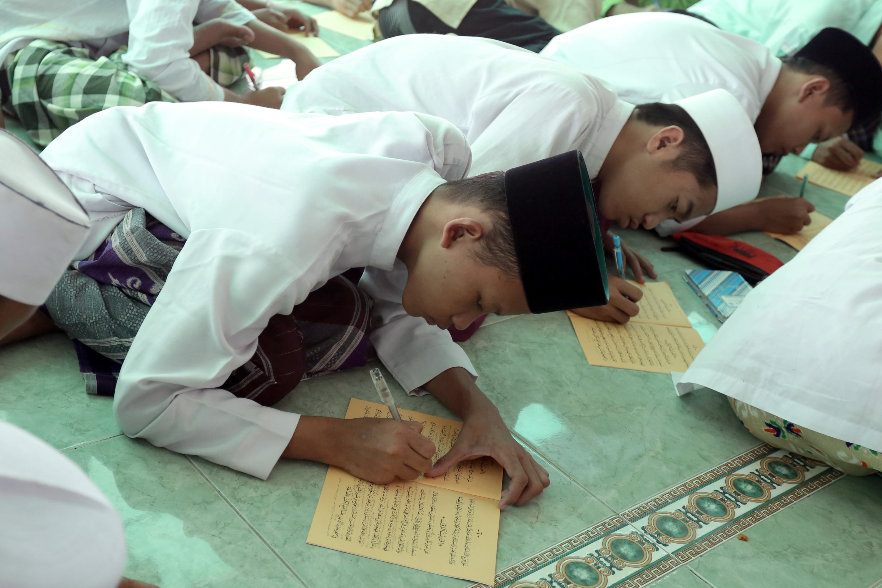 PENGAJIAN KITAB KUNING