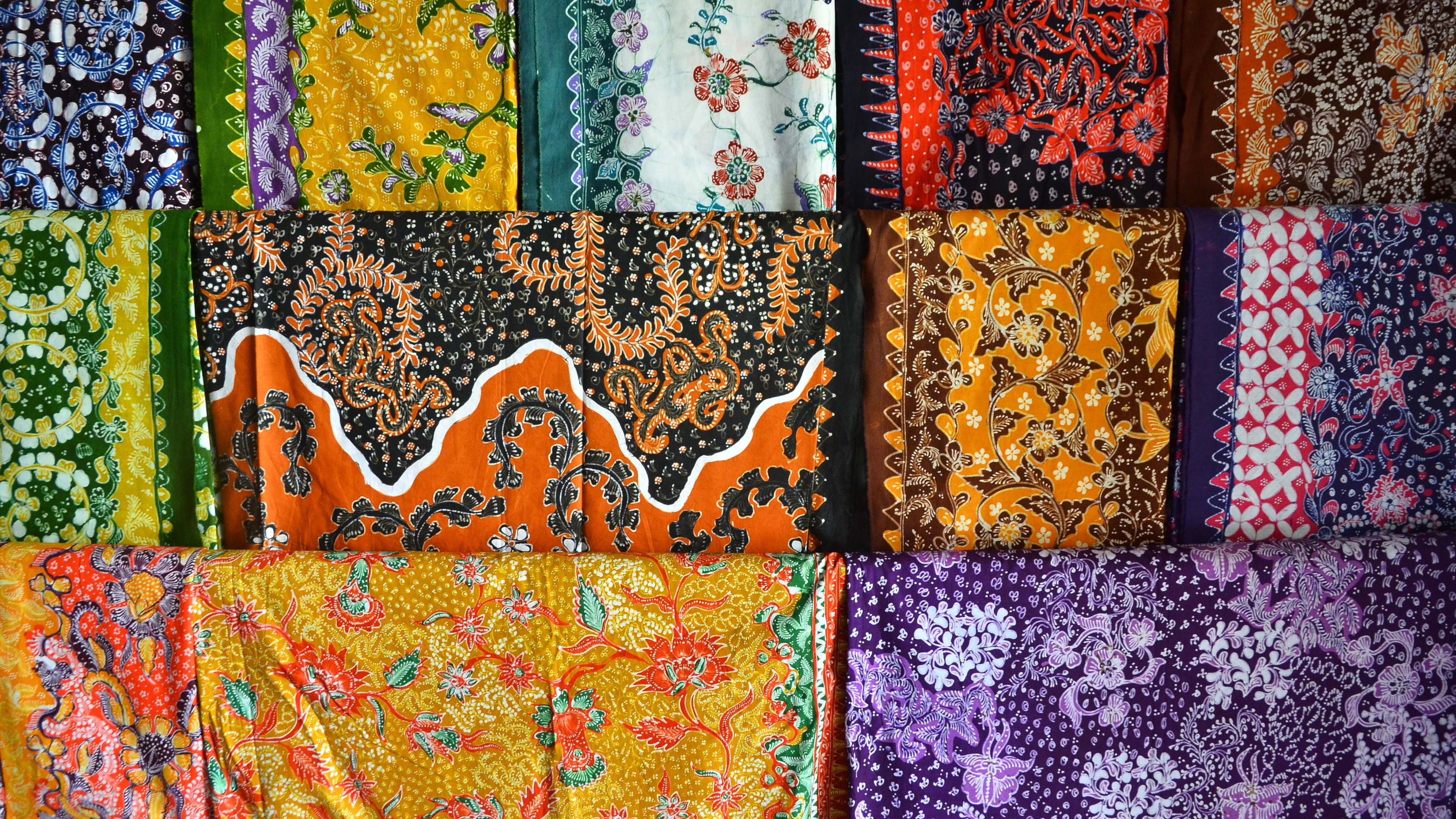  Batik  Yang Berkembang Di Daerah Pesisir Disebut Batik  