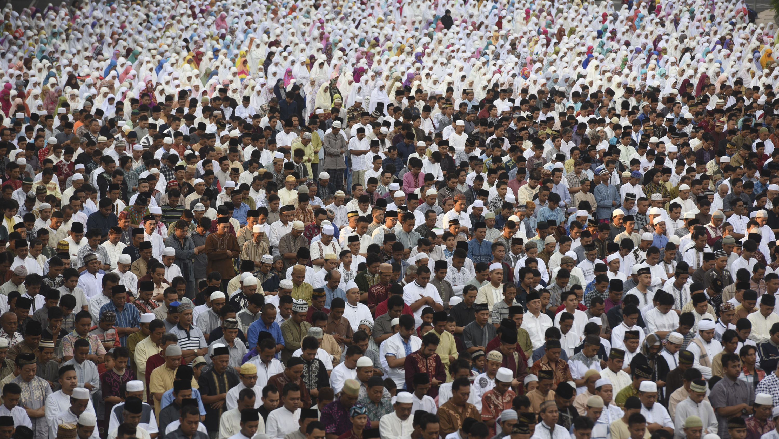 SALAT ID SURABAYA