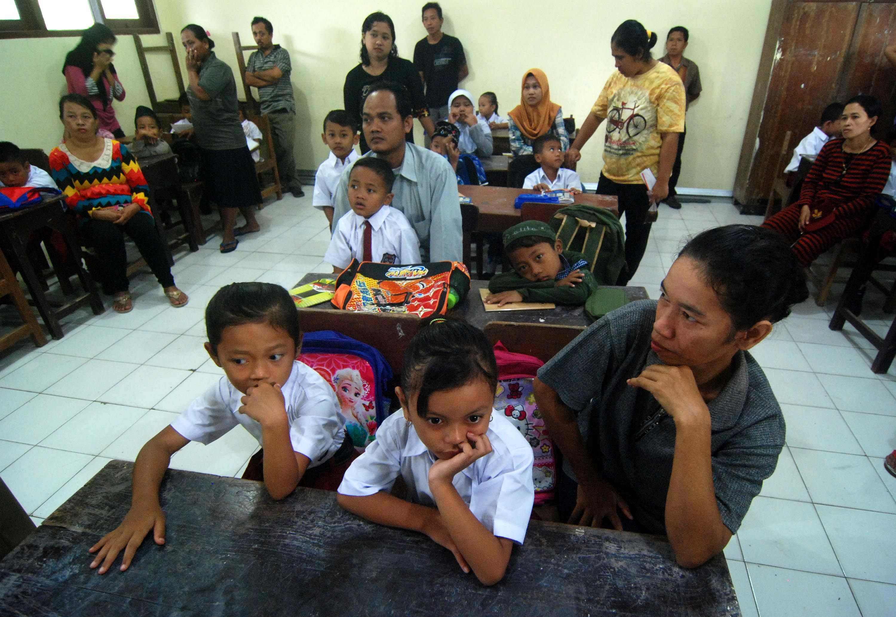 PENDAMPINGAN DI HARI PERTAMA SEKOLAH