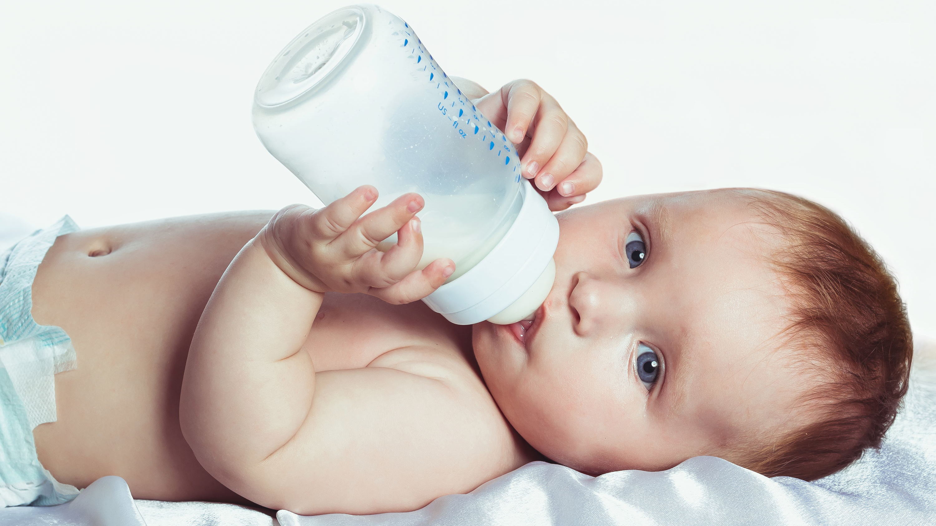  bayi susu formula 