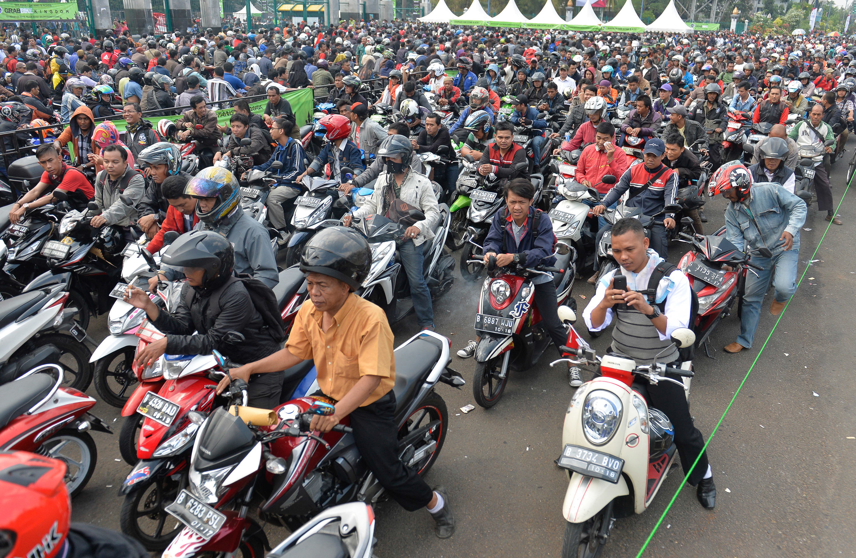 Petugas Masih Patroli Pascabentrok Supir Angkot Ojek Online TirtoID