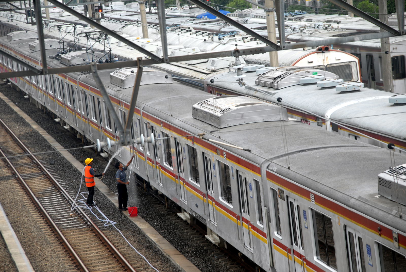 Listrik Kereta Mati, PT KAI Kembalikan Uang Penumpang 50% 