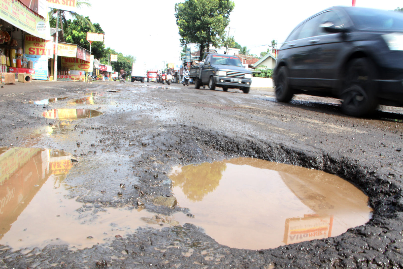 KERUSAKAN JALAN NASIONAL