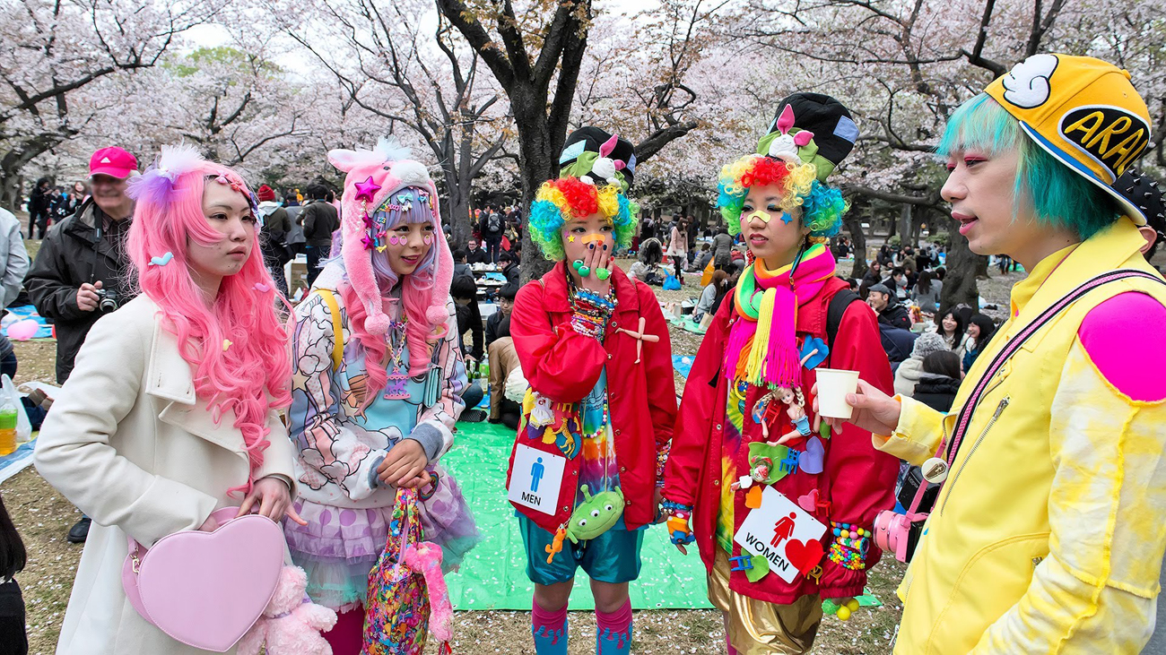 Menolak Dewasa Bersama Budaya Kawaii Jepang