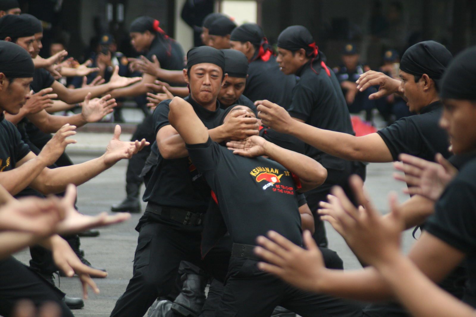 KETERAMPILAN PENGAMANAN SATPAM