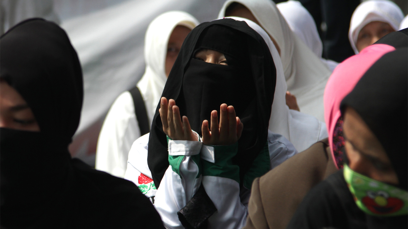 Diskriminasi Dan Hukuman Bagi Jilbab Dan Cadar TirtoID