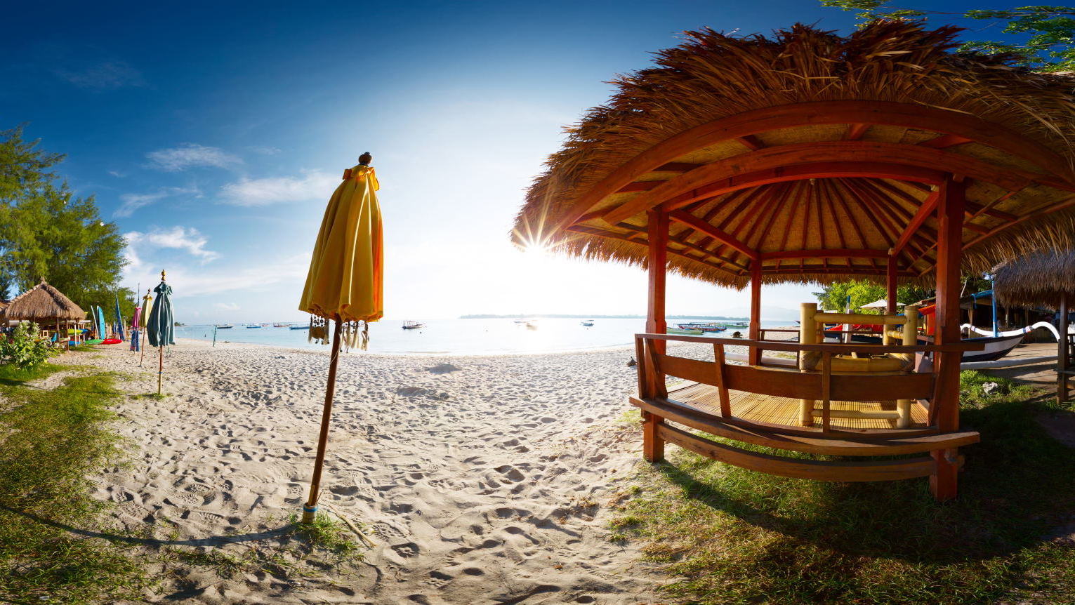 BANGUNAN DI PULAU GILI TRAWANGAN