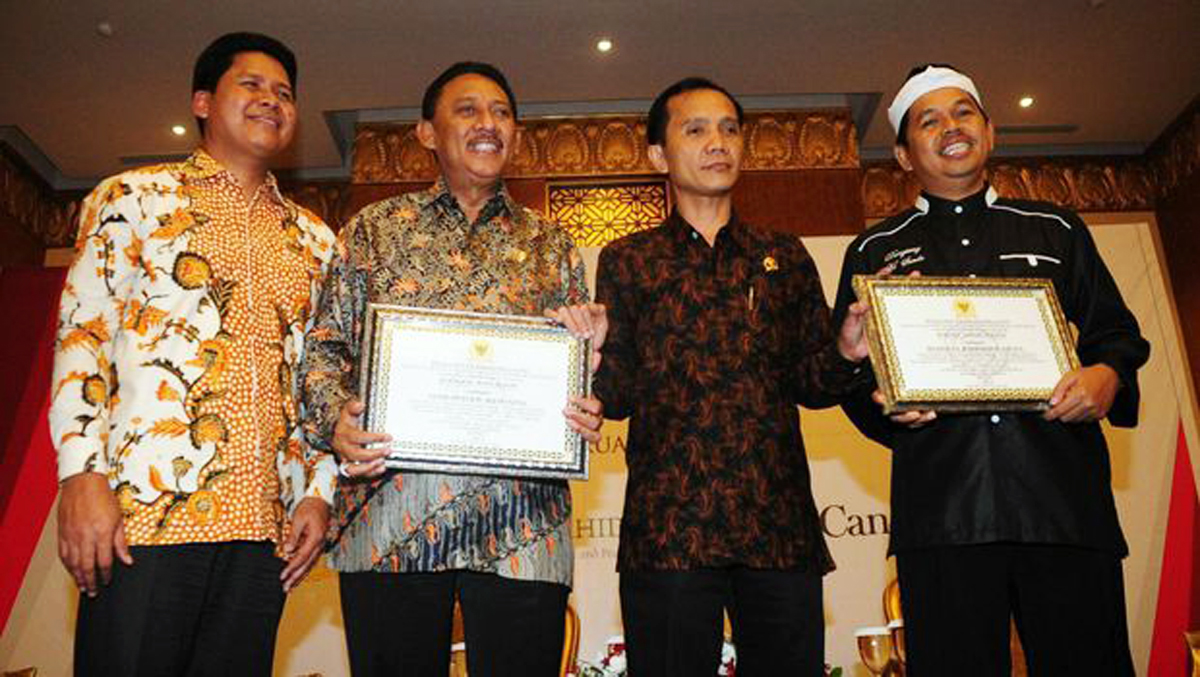 Dedi Mulyadi Bisa Diganjal Penistaan Agama di Pilgub Jabar Dedi Mulyadi Bisa Diganjal Penistaan Agama di Pilgub Jabar