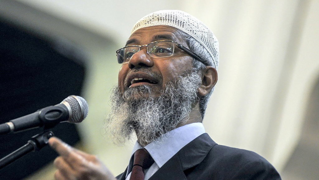 Zakir Naik Tak Punya Kewarganegaraan Usai Paspornya Dicabut Zakir Naik Tak Punya Kewarganegaraan Usai Paspornya Dicabut