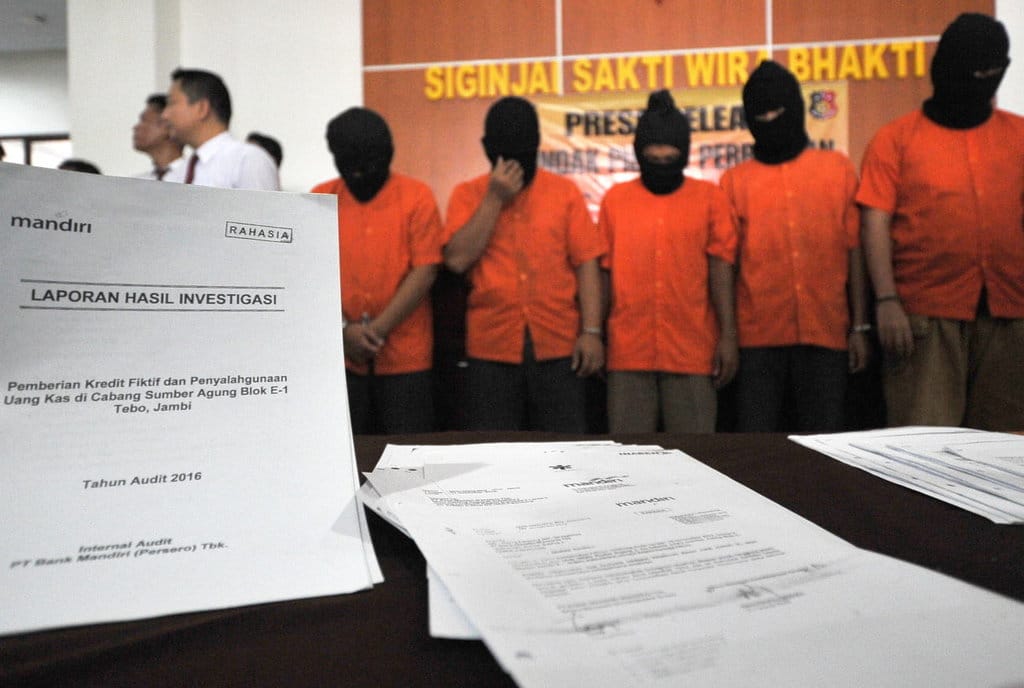 KASUS KREDIT FIKTIF PERBANKAN