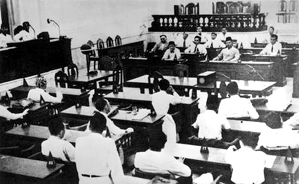 Bpupki mengadakan sidang pertama yang dilaksanakan tanggal 29 mei 1945 sampai dengan 1 juni 1945 mem