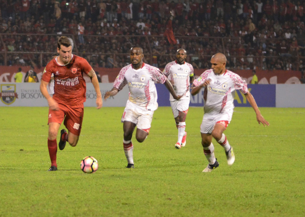 Hasil dan Klasemen GoJek Traveloka, PSM Makassar ke Puncak Hasil dan Klasemen GoJek Traveloka, PSM Makassar ke Puncak