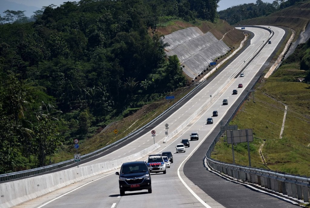 Ganjar Minta Rekayasa Lalu Lintas di Exit Tol  Bawen  