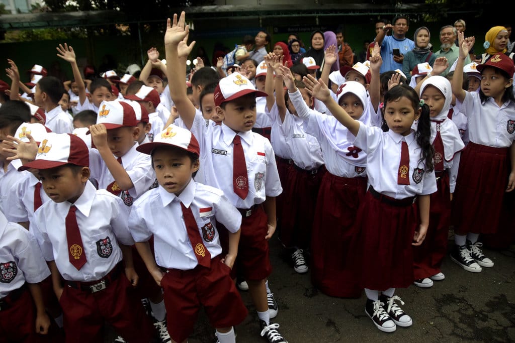 Hari Pertama siswa masuk sekolah