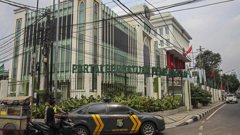 Kubu Romi Minta Kubu Djan Hengkang dari Kantor DPP PPP Kubu Romi Minta Kubu Djan Hengkang dari Kantor DPP PPP