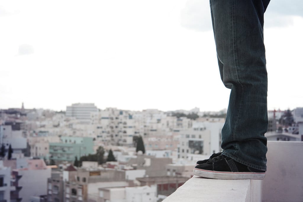 Cedera Akibat Berusaha Bunuh Diri Dengan Melompat Tirto Id