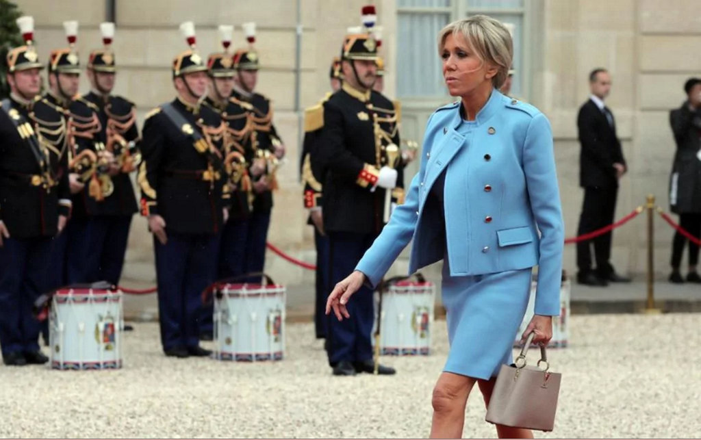 Brigitte Macron Pendobrak Tradisi Fesyen First Lady Perancis Tirto Id