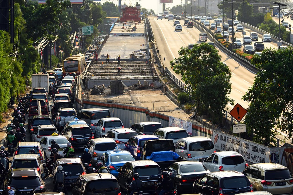 Merawat Kendaraan yang Rutin Terjebak Macet Merawat Kendaraan yang Rutin Terjebak Macet