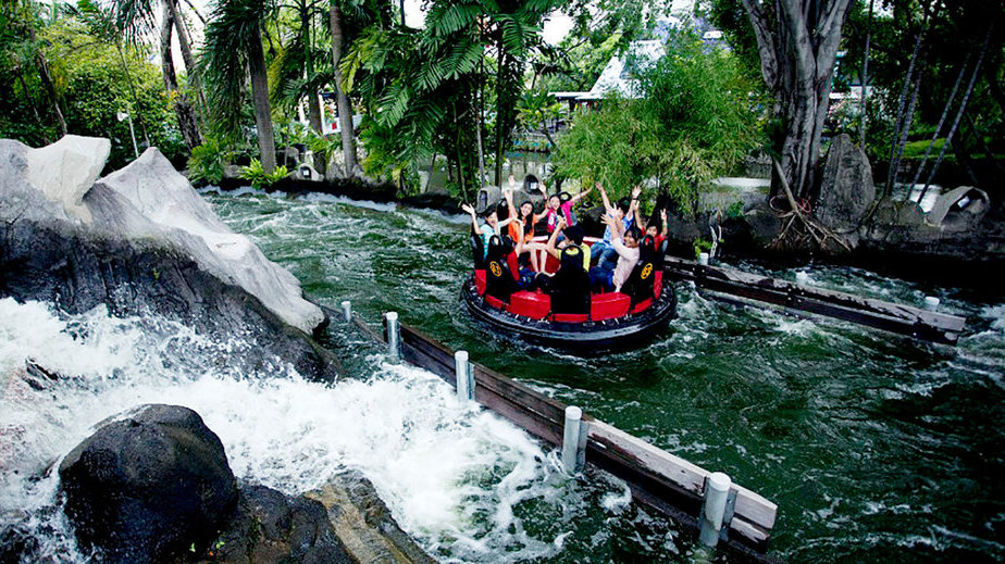 Wahana arung jeram